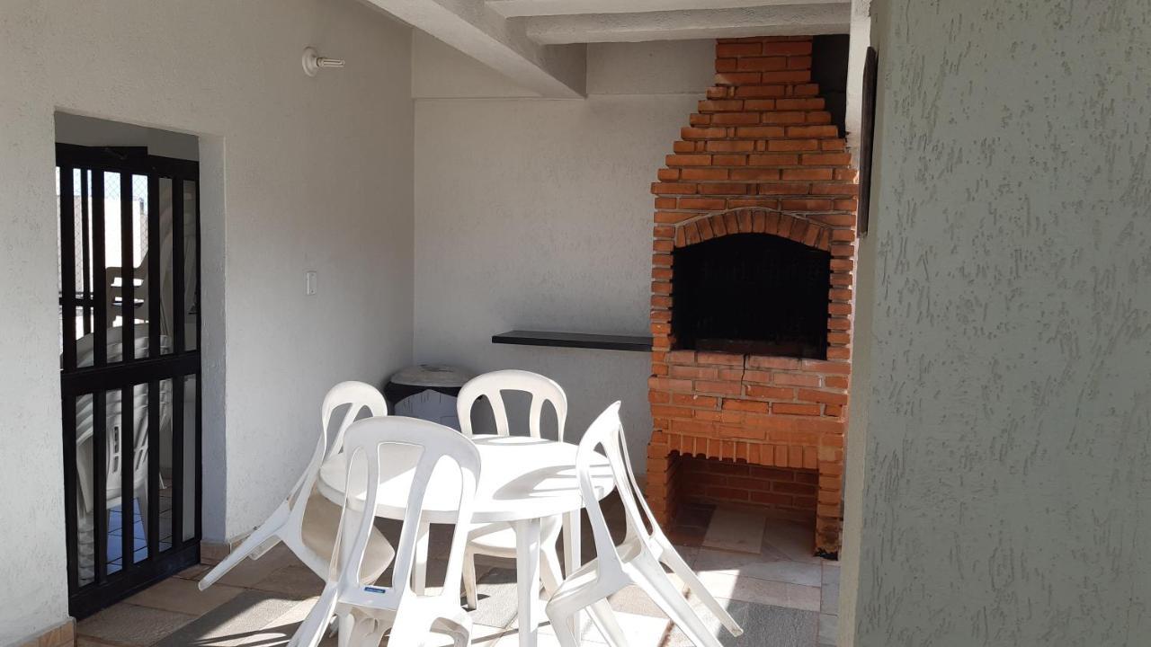 500M Da Praia, Predio Cm Piscina, 1Garagem, Wi-Fi 300 Mbps, Centro De Guaruja, Proximo A Praia E Comercio, Horarios Check-In E Check-Out Flexiveis, Churrasqueira, מראה חיצוני תמונה